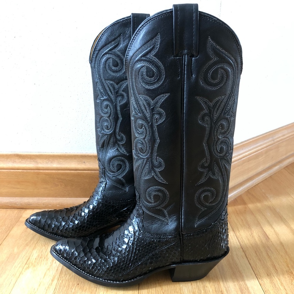 Pristine Condition Nocona Black Snake Western Cowboy Boots